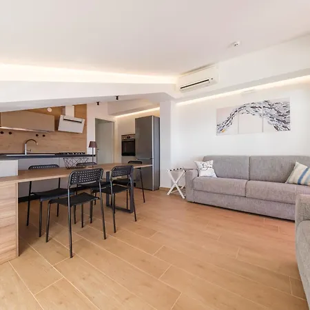 Lumeriam Sea Loft Roccalumera