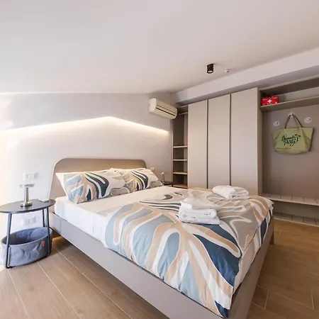 Lumeriam Sea Loft Roccalumera